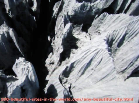 Beautiful Photos: White Rocks in Winter.